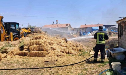 Karamanda çıkan yangında 400 saman balyası kül oldu