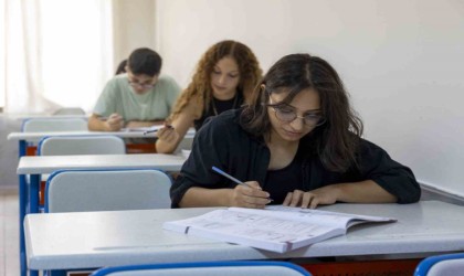 Kurs merkezlerinde YKSye hazırlanan öğrencilerden bin 672si üniversiteli oldu