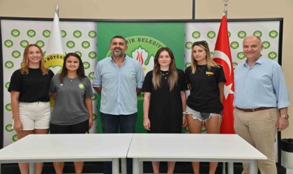 Manisa BBSK Kadın Voleybol Takımından üç transfer