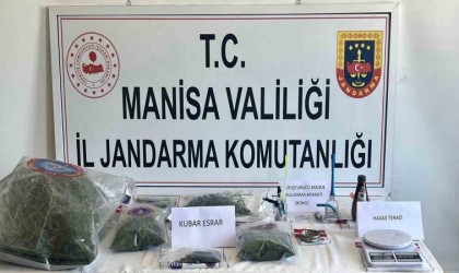 Manisada jandarmadan uyuşturucu operasyonu