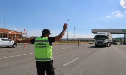 Niğde Belediyesi ekipleri kayıt dışıyla mücadelesini sürdürüyor