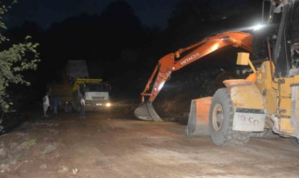 Ordudaki yol çalışmasında patlatılan dinamit Karadeniz-Akdeniz bağlantı yolunu 8 saat trafiğe kapattı