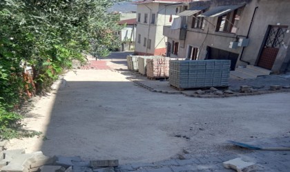 Osmanelinde yol bakım ve onarım çalışmaları devam ediyor