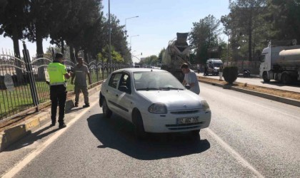 Otomobil ile beton mikseri çarpıştı: 1 yaralı