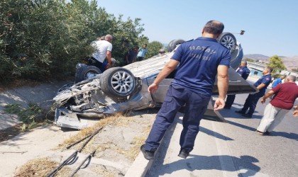 Otomobil takla attı: 3 yaralı