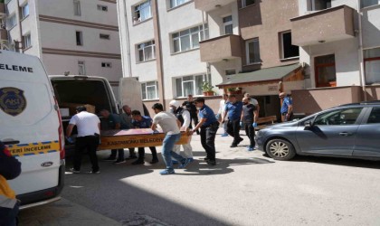 Polis memurunun şehit edip annesini rehin alan şahısın cenazesi morga kaldırıldı