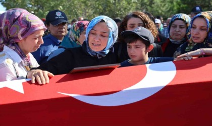 Şehit polis memuru Şahan son yolculuğuna uğurlandı