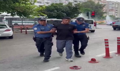 Seyhan polisi 16 yıl 4 ay kesinleşmiş hapis cezasıyla aranan torbacıyı yakaladı