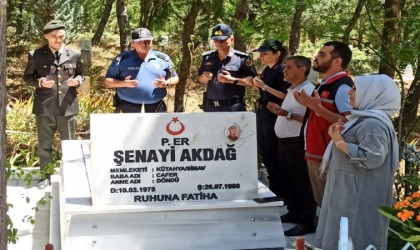 Simavda güvenlik güçlerinden şehit mezarları ve ailelerine ziyaret