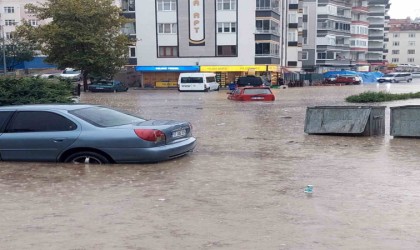 Sinopta sağanak yağışı etkili oldu