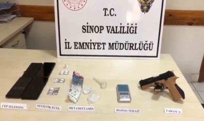 Sinopta uyuşturucu operasyonu: 3 kişi tutuklandı