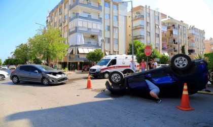 Takla atan araçtan burnu bile kanamadan çıktılar