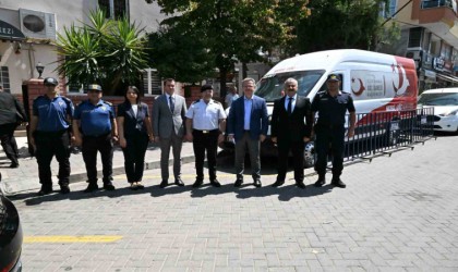 Vali Ünlü, mobil göç aracının çalışmalarını yerinde inceledi