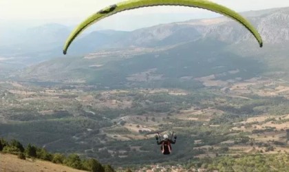 Yamaç paraşütünün yeni cazibe merkezi Meryem Dağında uçuşlar başladı