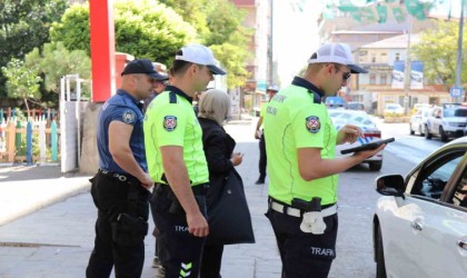 Ağrıda okul servisleri ve güzergahları ilk gün denetlendi