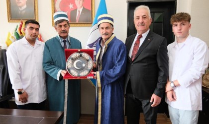 Ahilerden Başkan Aksuna ziyaret