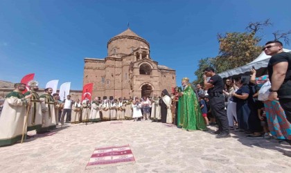 Akdamar Adasındaki 12nci Ermeni ayini sona erdi