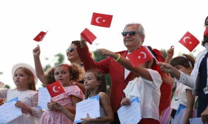 Balıkesir Büyükşehir Belediyesi, Bandırmada zafer coşkusu yaşattı