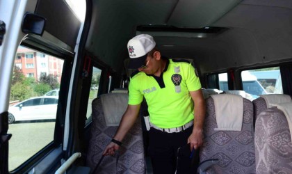 Bingölde trafik ekiplerince servis sürücülerine eğitim verildi