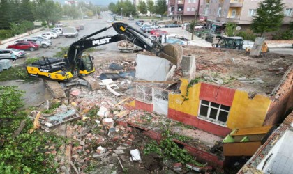 Çiftlik Çayırı Caddesi 25 metre genişliğe kavuşuyor