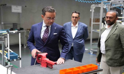 DSO heyeti, Denizli Model Fabrika için İzmirde önemli temaslarda bulundu