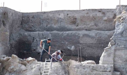 Erzurumdaki arkeolojik kazılarda 6 bin yıl öncesine dair izler ortaya çıkarılıyor