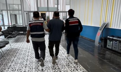 İzmir merkezli ‘terörizm finansmanı operasyonunda 27 gözaltı