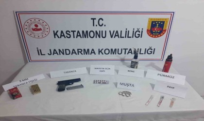 Kastamonuda uyuşturucuyla yakalanan 6 kişi gözaltına alındı