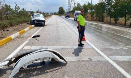 Konyada kontrolden çıkan otomobil takla attı: 3 yaralı