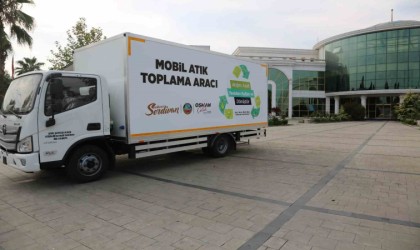 Mobil atık toplama aracı vatandaşın hizmetinde