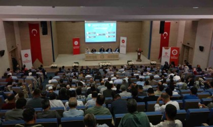 Peygamberimiz ve Şahsiyet İnşası konulu panel yapıldı