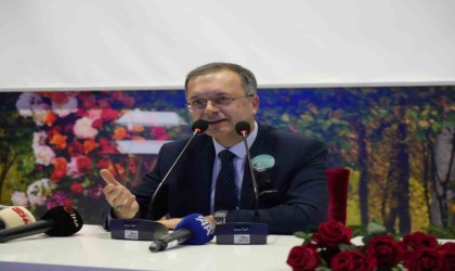 Prof. Dr. Çapcıoğlu: Bugün çocuklarımıza iyi model olmakta zorlanıyoruz