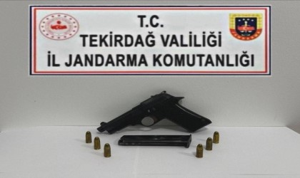 Tekirdağda Jandarma operasyonları: Uyuşturucu ve silah ele geçirildi