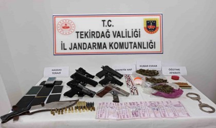 Tekirdağda jandarma operasyonunda silah ve uyuşturucu ele geçirildi