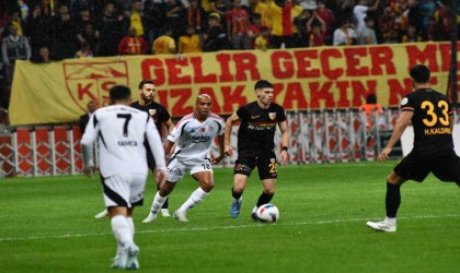 Trendyol Süper Lig: Kayserispor: 0 - Beşiktaş: 0 (Maç devam ediyor)