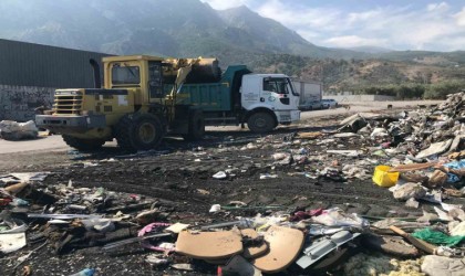 Turgut Özal Mahallesindeki atıklar toplandı