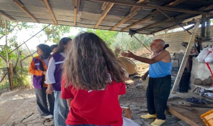 Yangından etkilenen vatandaşlara Büyükşehirden psiko-sosyal destek