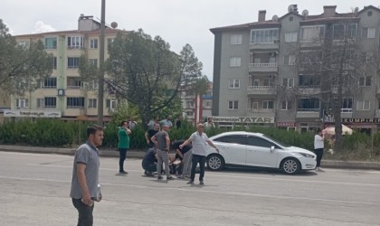 Yayaya çarpan motosiklet sürücüsü olay yerinden kaçtı