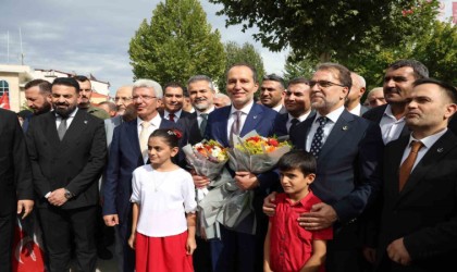 Yeniden Refah Partisi Genel Başkanı Erbakan: Milli Görüş belediyeciliği demek önce ahlak ve maneviyat demektir