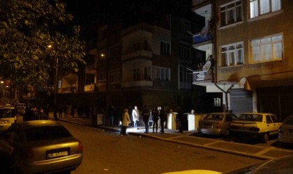 4 emniyet personelini bıçakla yaralayan şahsı etkisiz hale getiren polislerin duruşması başladı