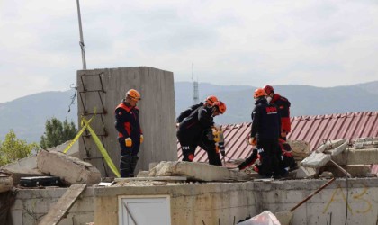 Afyonkarahisarda gerçeği aratmayan tatbikat