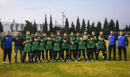 Akhisarspor dibi gördü