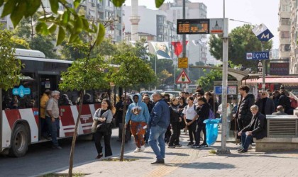 Akıllı duraklar, Büyükşehirin kendi yazılımıyla devrede