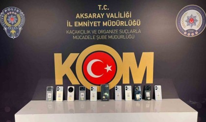 Aksarayda iş yerinde 11 adet kaçak cep telefonu ele geçirildi