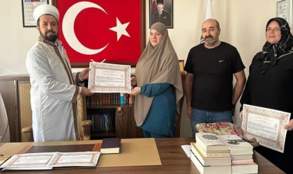 Alman anne ve kızı Çankırıda Müslüman oldu