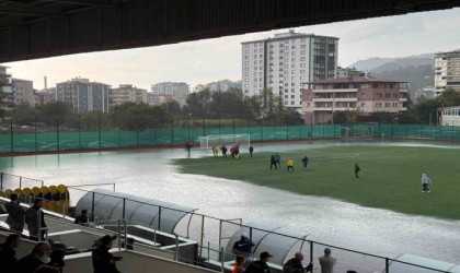 Artvinde şiddetli yağış nedeniyle 3. Lig maçı ertelendi