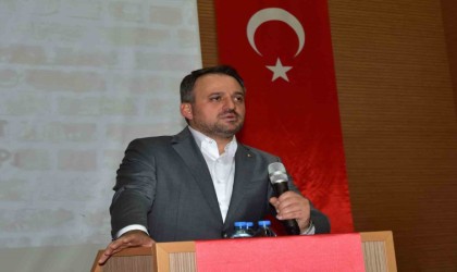 Bakan Yardımcısı Eminoğlu, Ahlatta gençlerle buluştu