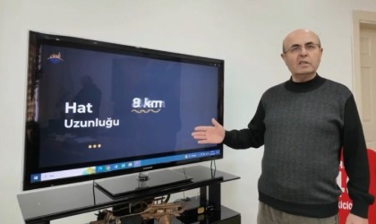 Basın toplantısında tramvay vaadini açıkladı, halk otobüsü kiraladı