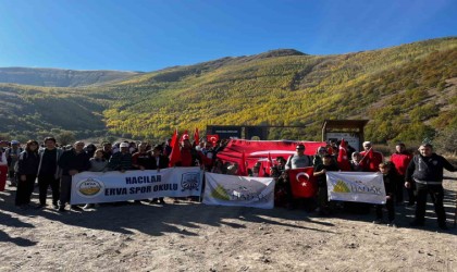 Başkan Özdoğan, Ortaseki Ormanlarında Cumhuriyet Yürüyüşünde