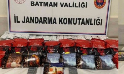 Batmanda çok sayıda gümrük kaçağı sigara ele geçirildi